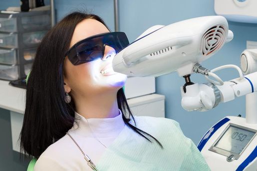 teeth-bleaching-in-devshree-dental-clinic-myth-versus-fact-2021